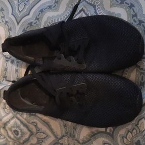 Womens New Balance Size 9